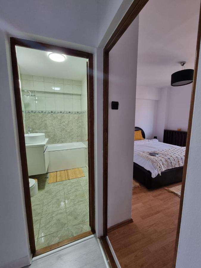 Clau Home Hunedoara Buitenkant foto